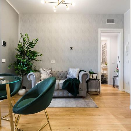 Palmanova Apartment Милано Екстериор снимка