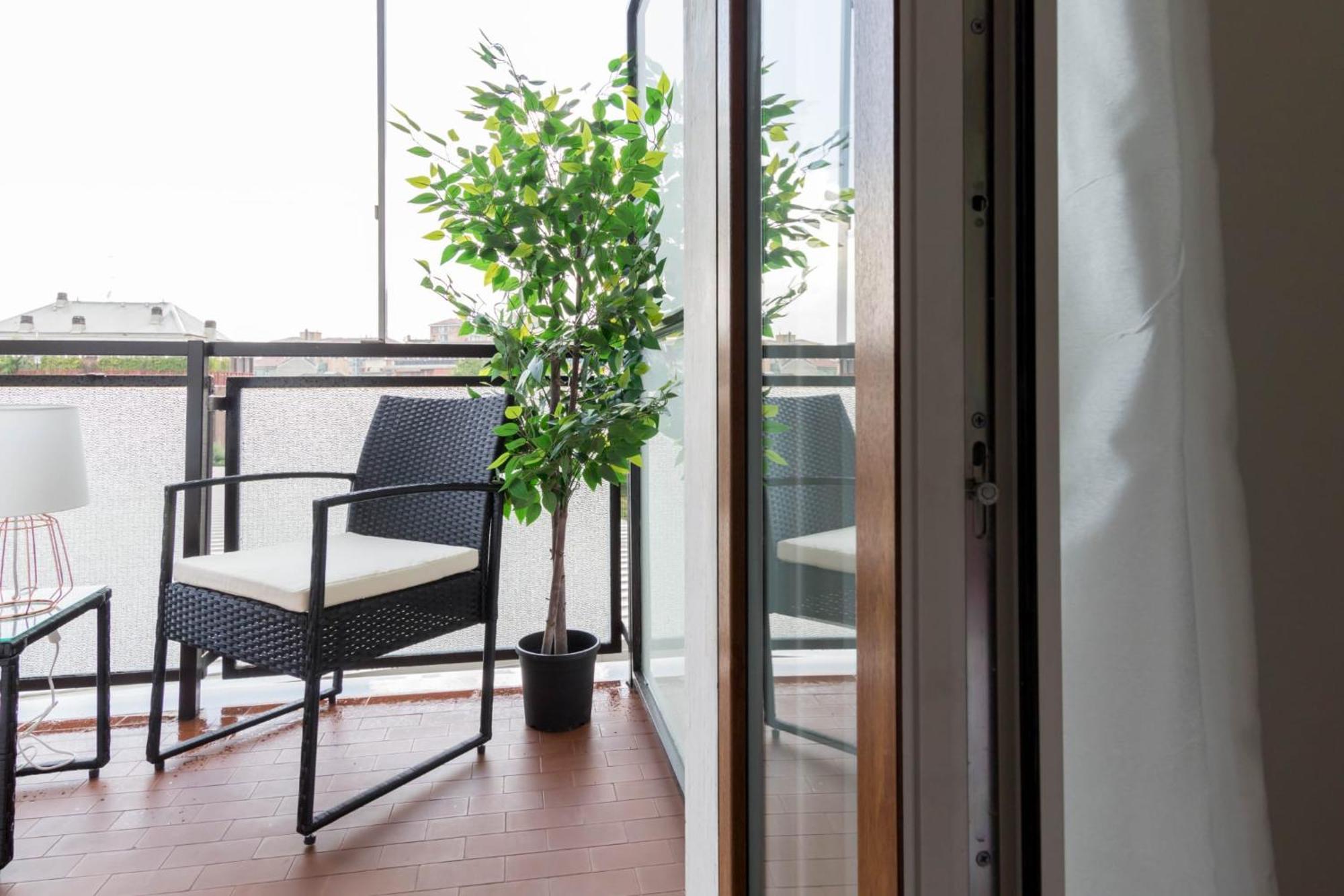 Palmanova Apartment Милано Екстериор снимка